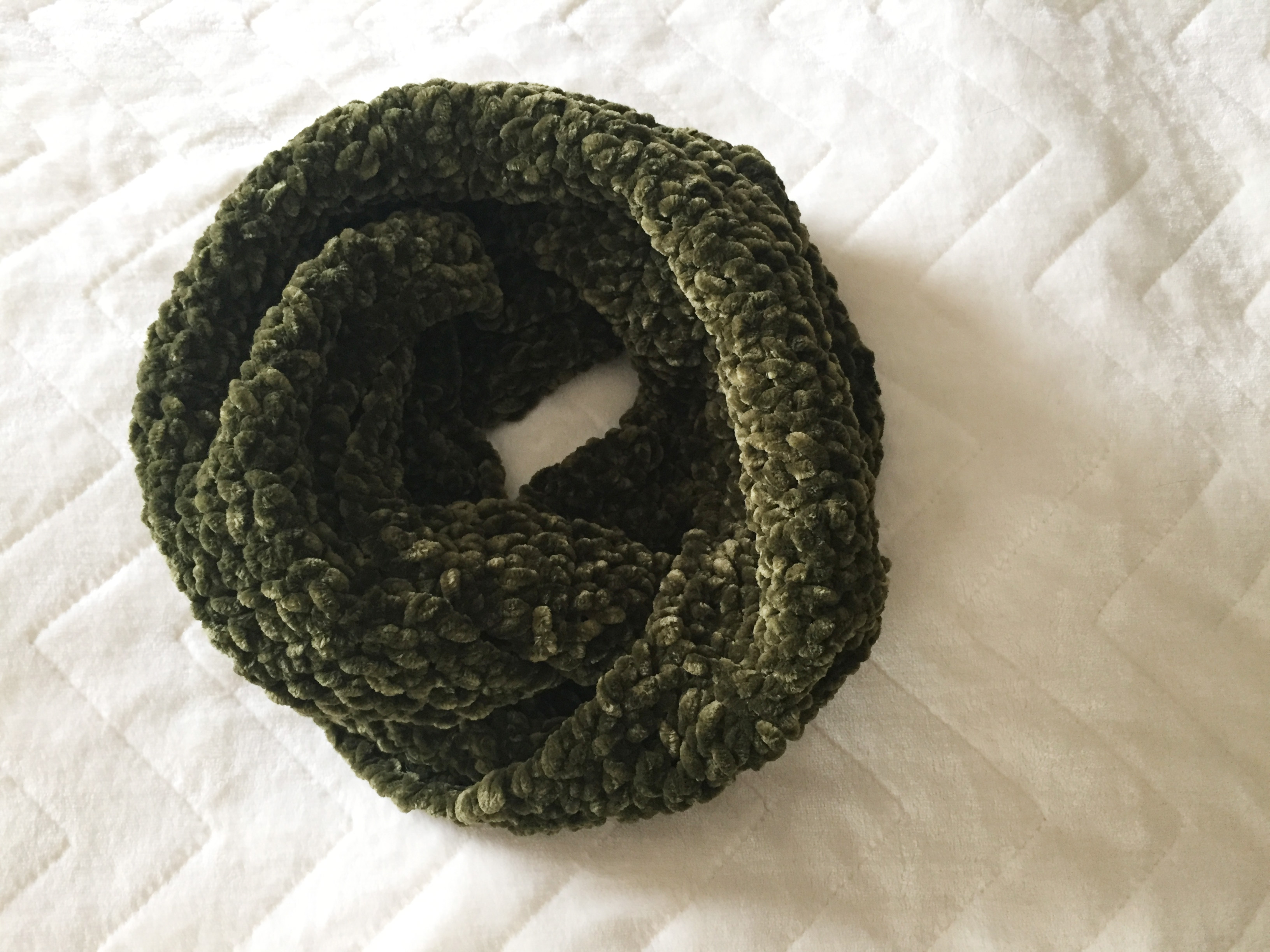 Velvet Dream Super Plush Crochet Circle Scarf Pattern Em S