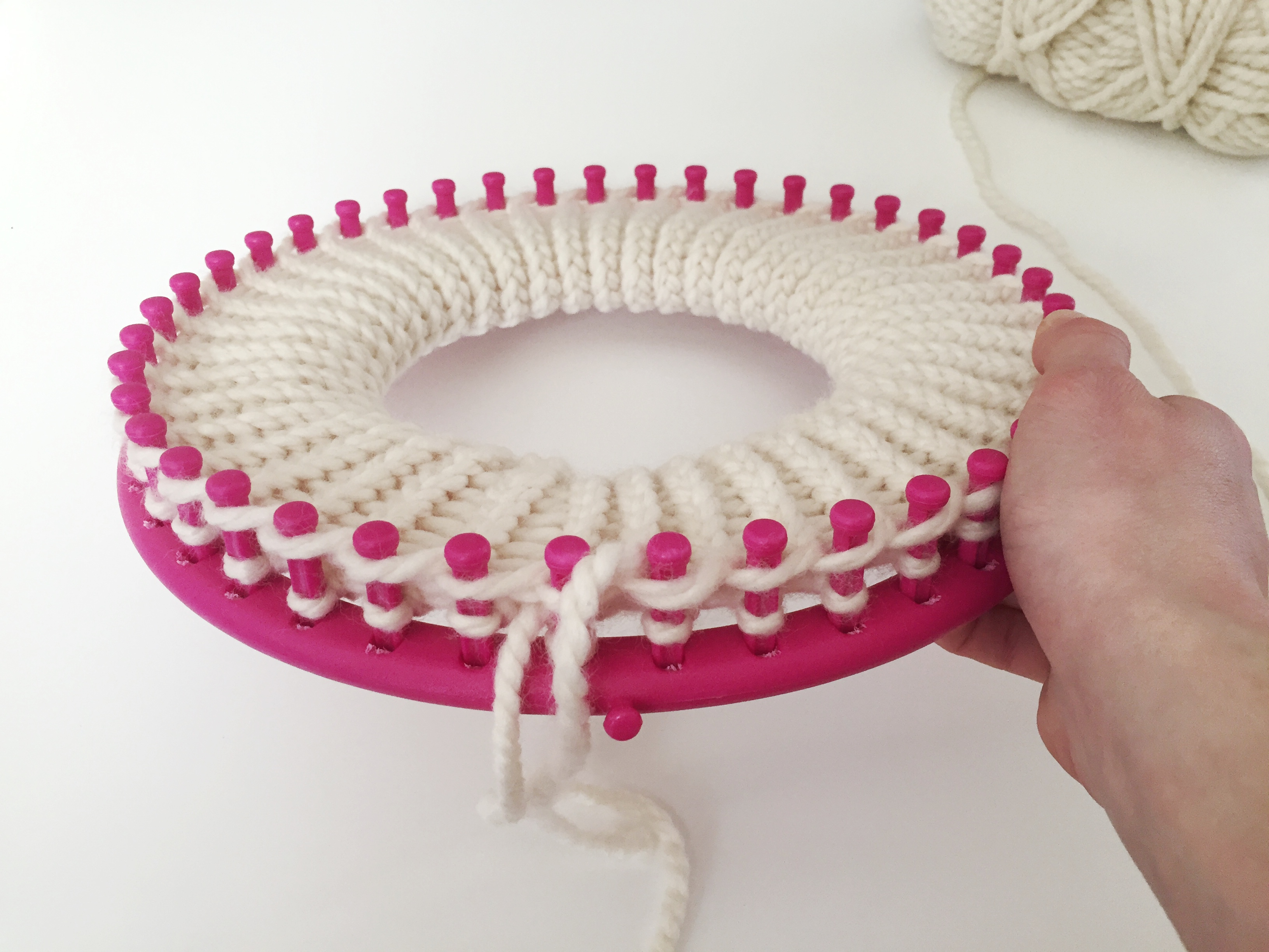 thumbnail image 2 of Red Knitting Loom With 26 Pegs + 26 Extra-pegs In UK | KnitUK 2 of 11